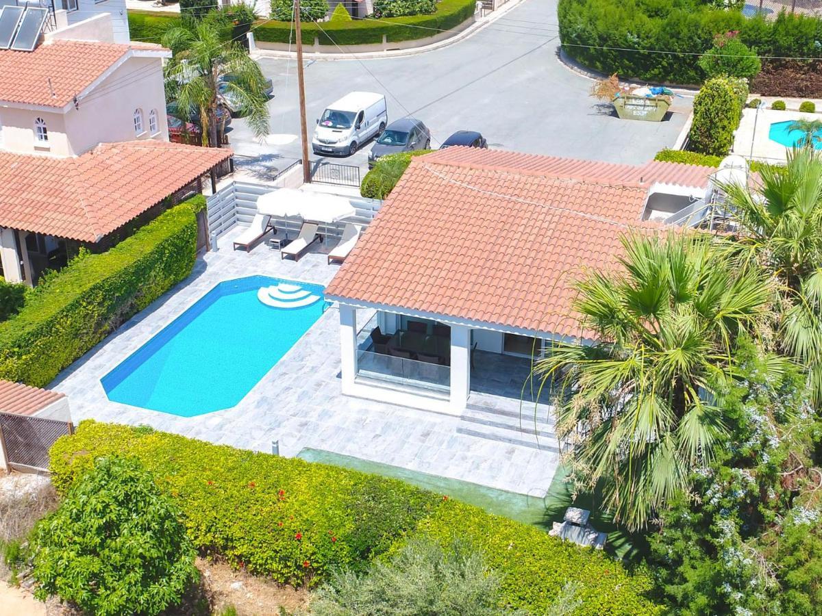Bungalow Mikaella By Ezoria Villas Coral Bay Exteriör bild