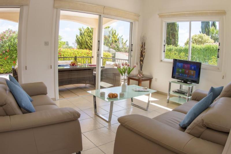Bungalow Mikaella By Ezoria Villas Coral Bay Exteriör bild
